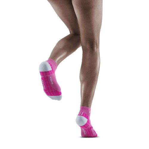 Are compression socks and sleeves useful? - RunMotion Running Coach